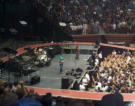 The band enters, note Elvis in the audience